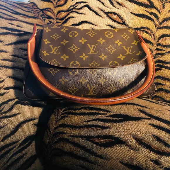 MONOGRAM Mini looping shoulder bag LOUIS VUITTON - Picture 5 of 5